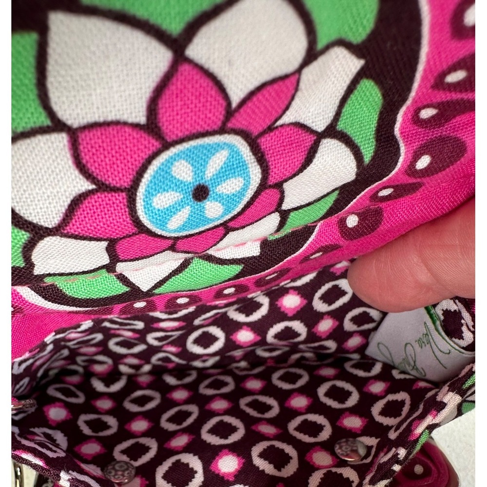 Vera Bradley Cupcakes Pink Compact Wallet‎ Lightweight Kiss Lock Coin Key Clip - Picture 6 of 11